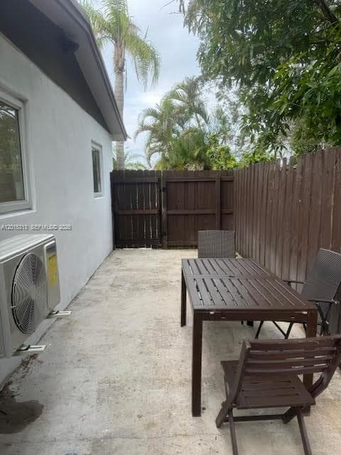 1270 NE 210th Ter # B, Miami FL 33179 — 11