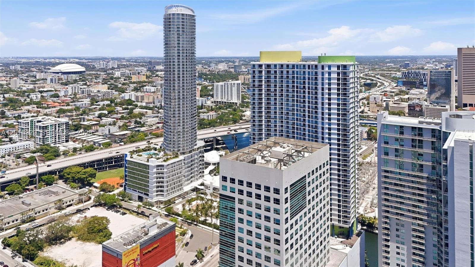 175 SW 7th St # 1614, Miami FL 33130 — 32