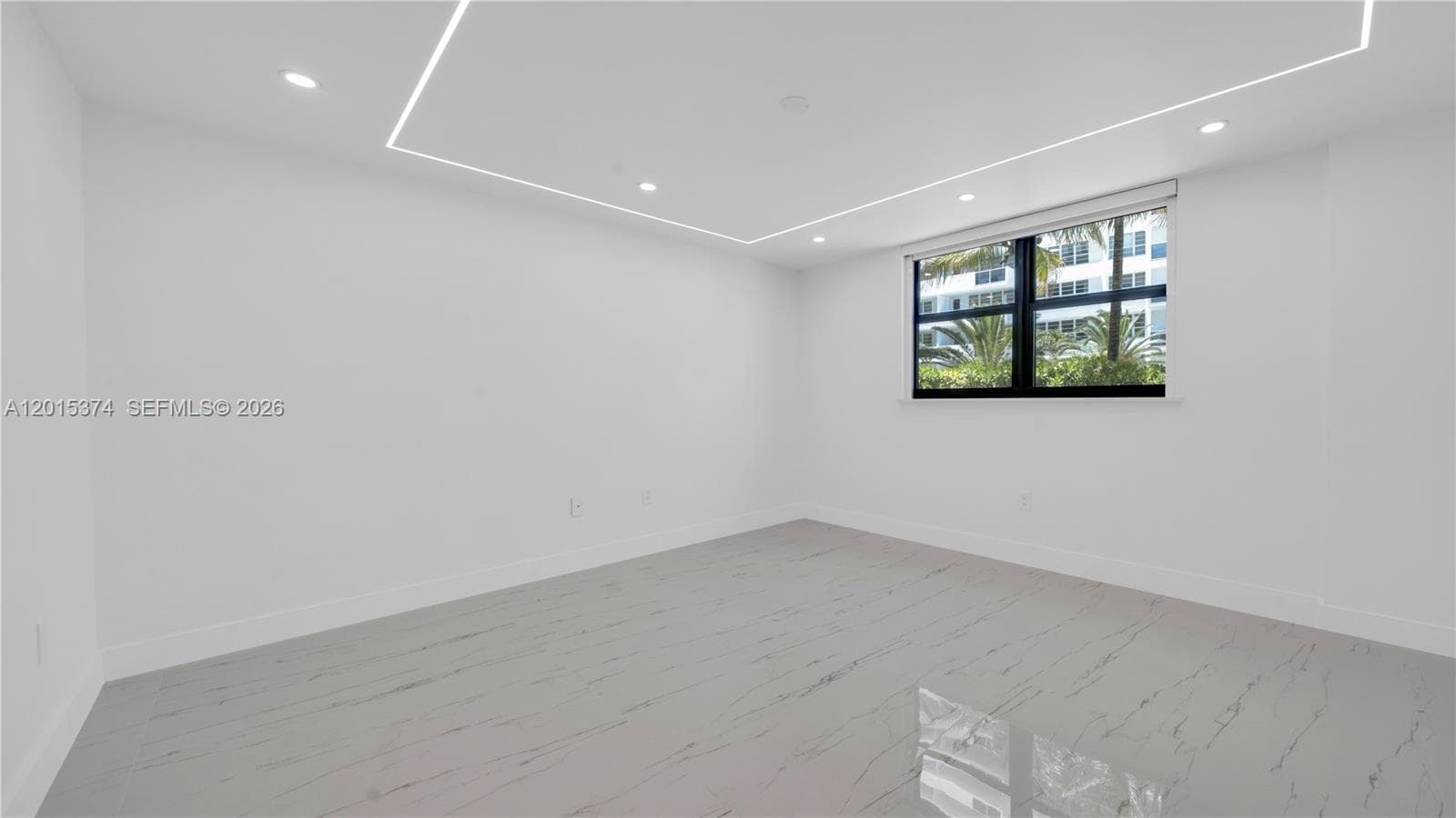 1623 Collins Ave # 415, Miami Beach FL 33139 — 27