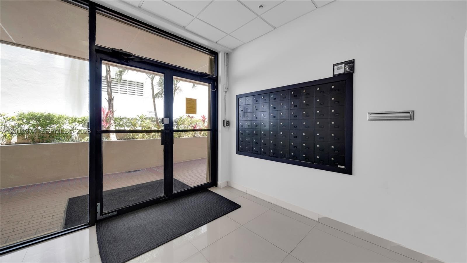 1623 Collins Ave # 415, Miami Beach FL 33139 — 31