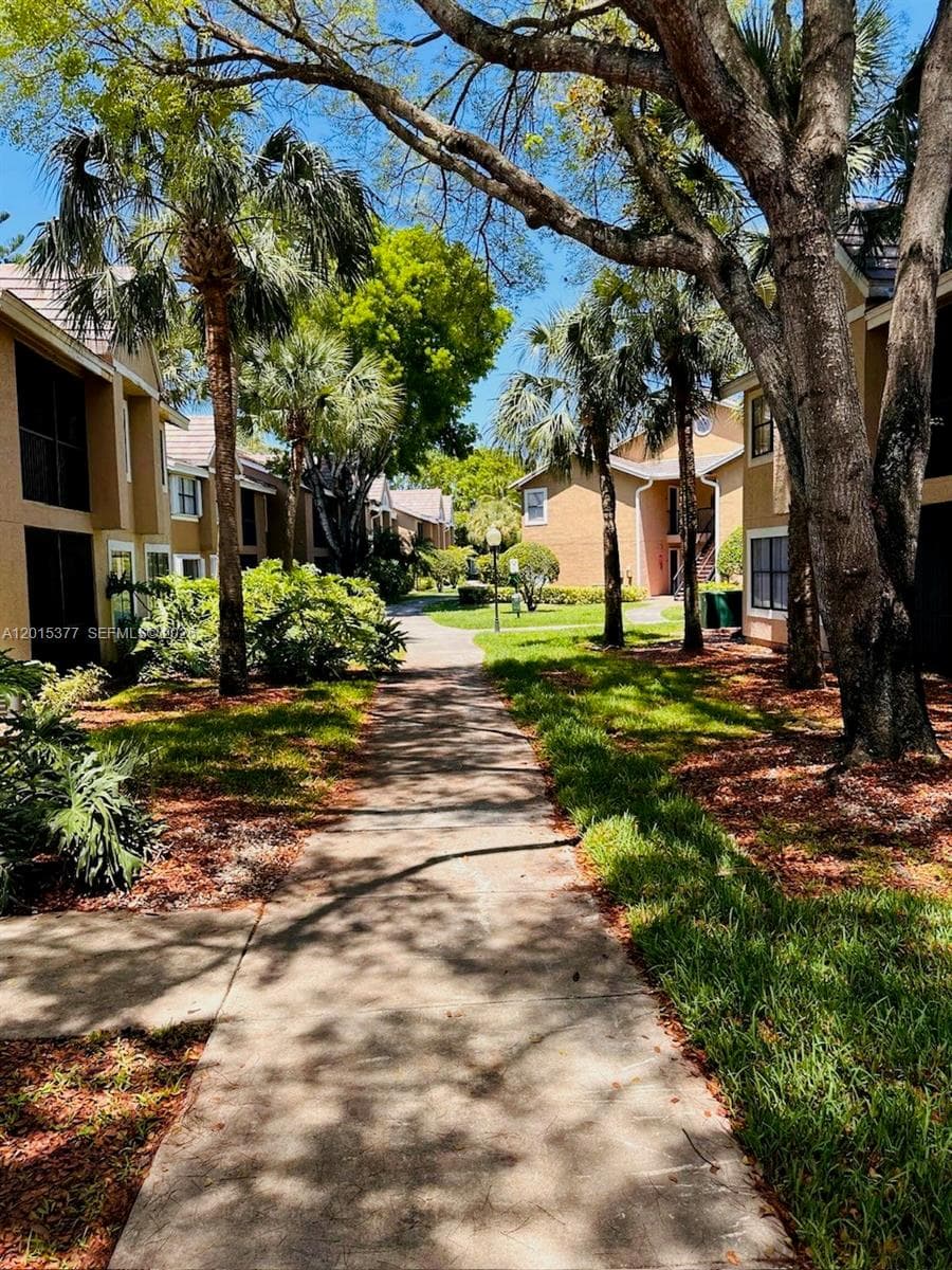 15680 SW 106th Ln # 804, Miami FL 33196 — 20