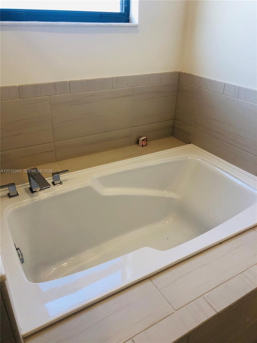 10597 NW NW 81 TERRACE # 10597, Doral FL 33178 — 17