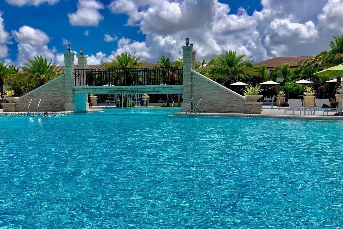 10597 NW NW 81 TERRACE # 10597, Doral FL 33178 — 24