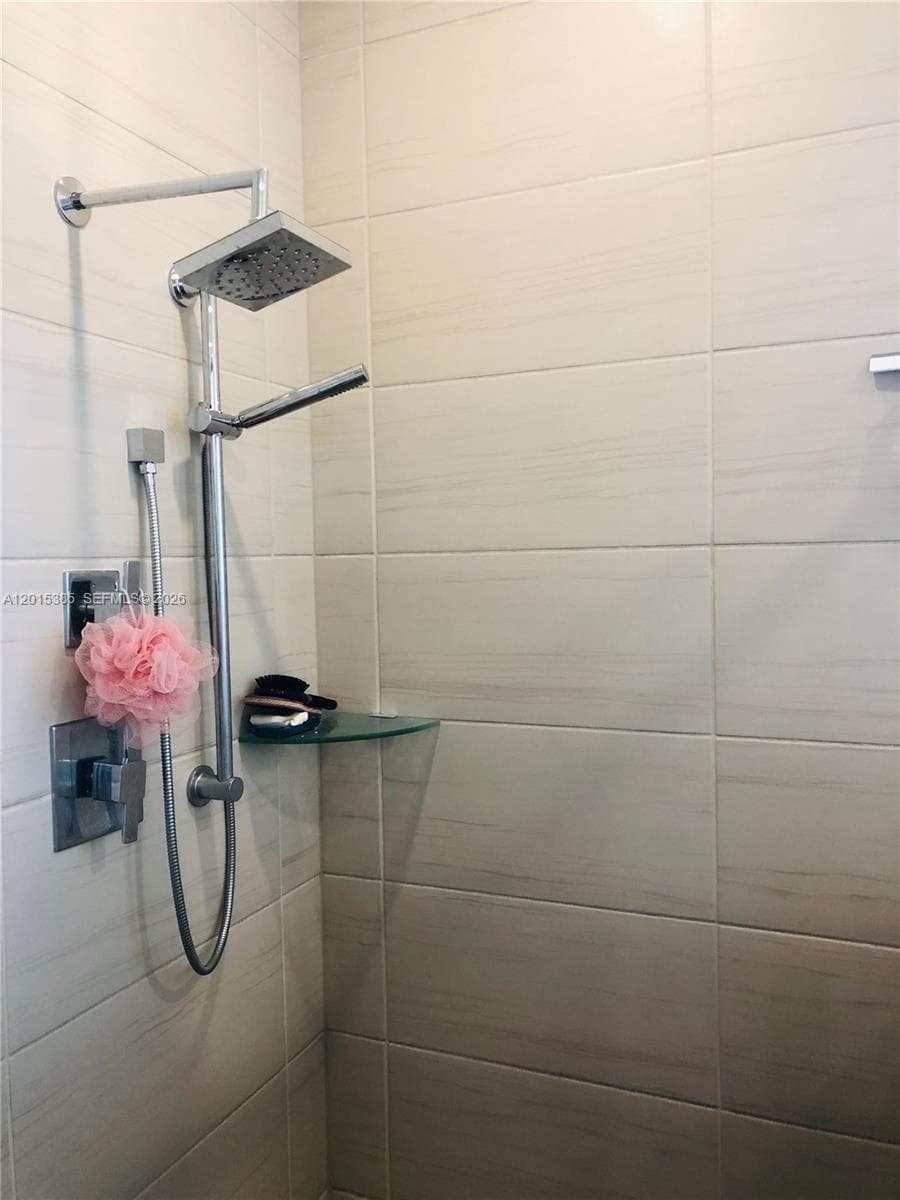10597 NW NW 81 TERRACE # 10597, Doral FL 33178 — 19