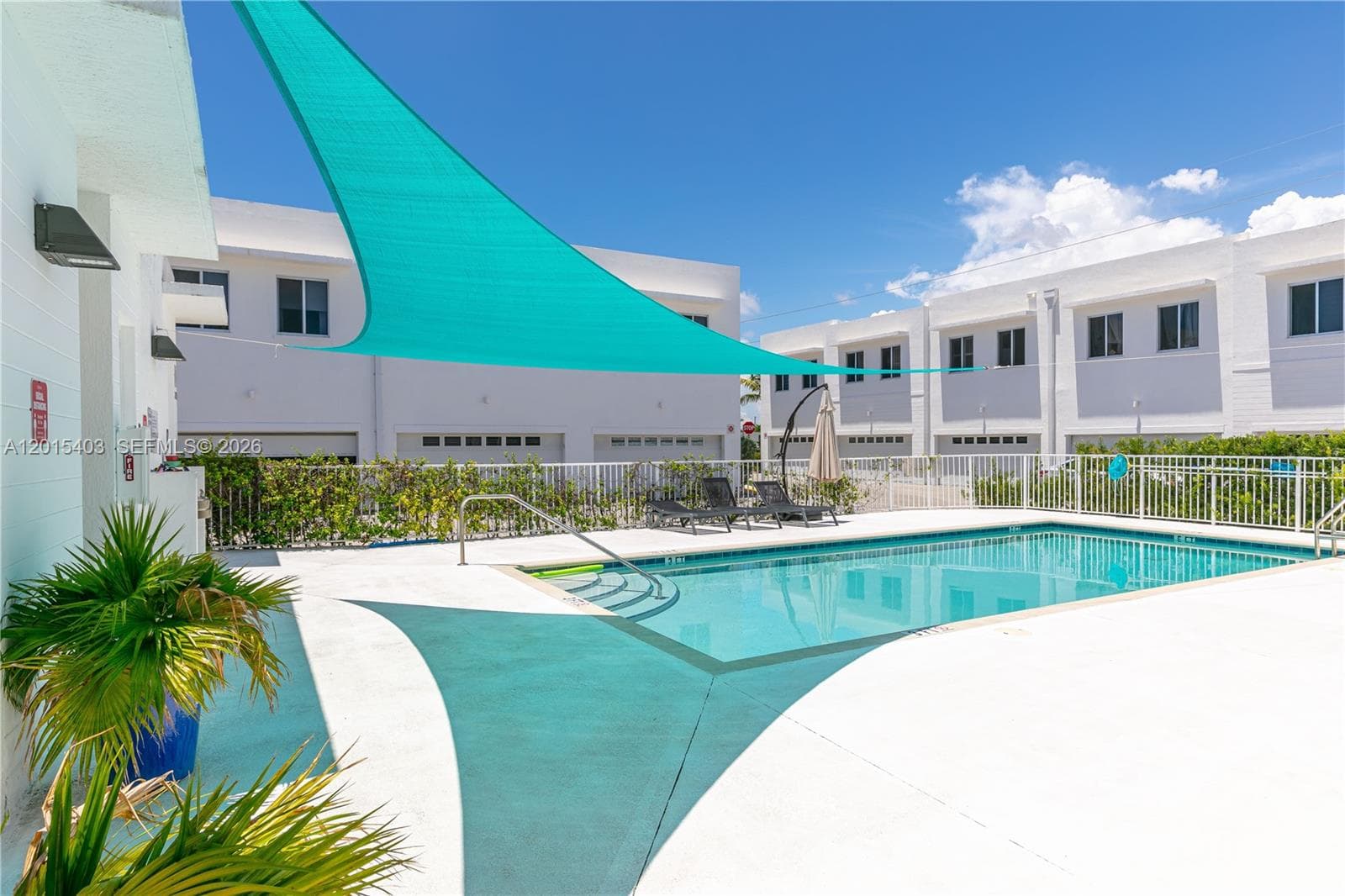 2610 NE 213th St # 103, Miami FL 33180 — 35