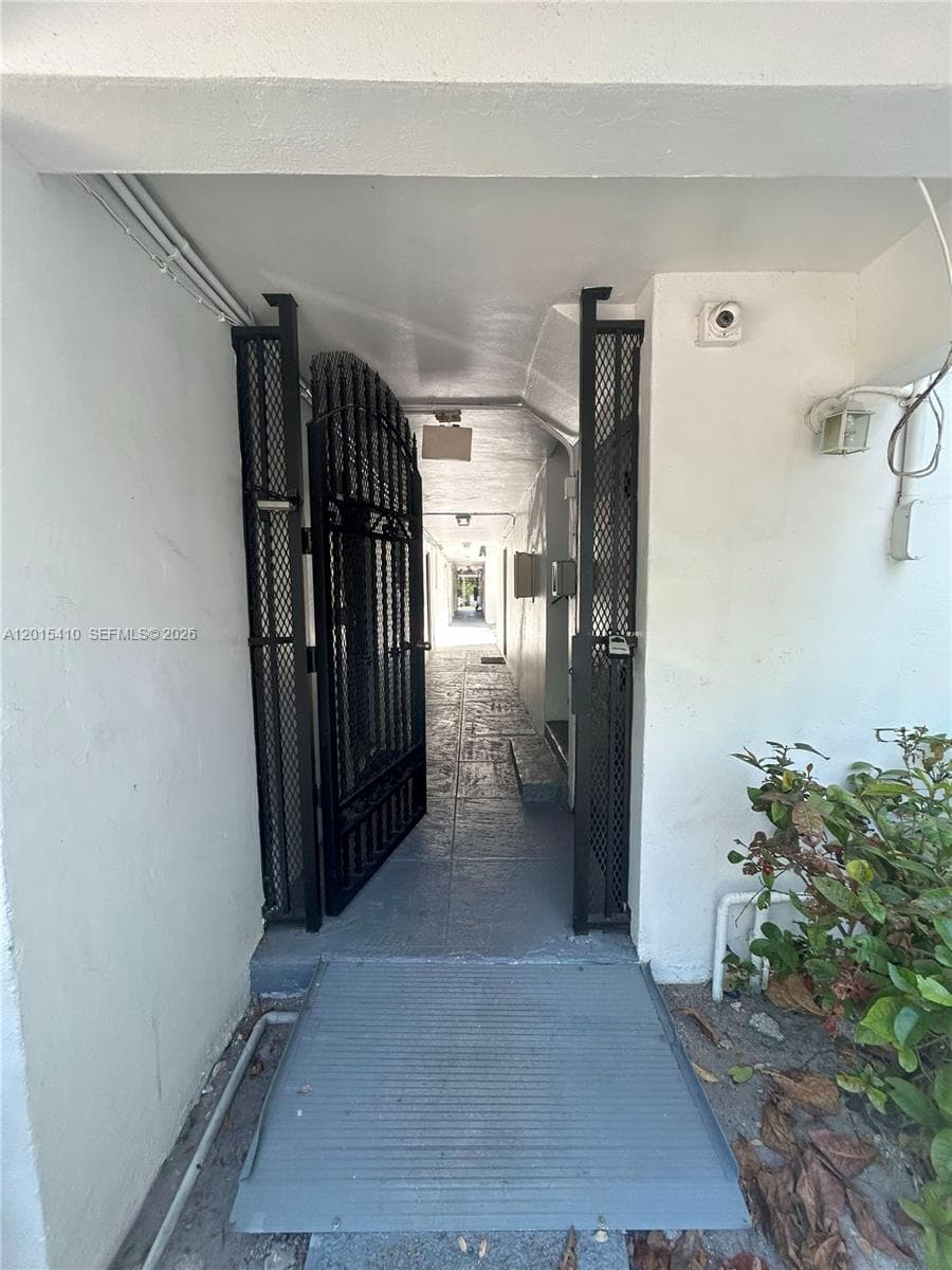 5814 NE 4th Ct # 3, Miami FL 33137 — 16