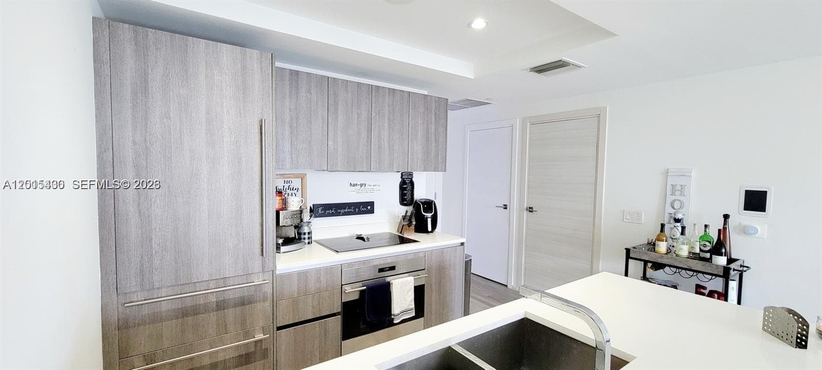 801 S Miami Ave # 3402, Miami FL 33130 — 19