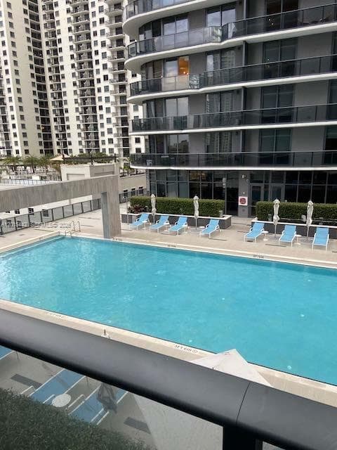 45 SW 9th St # 1007, Miami FL 33130 — 13