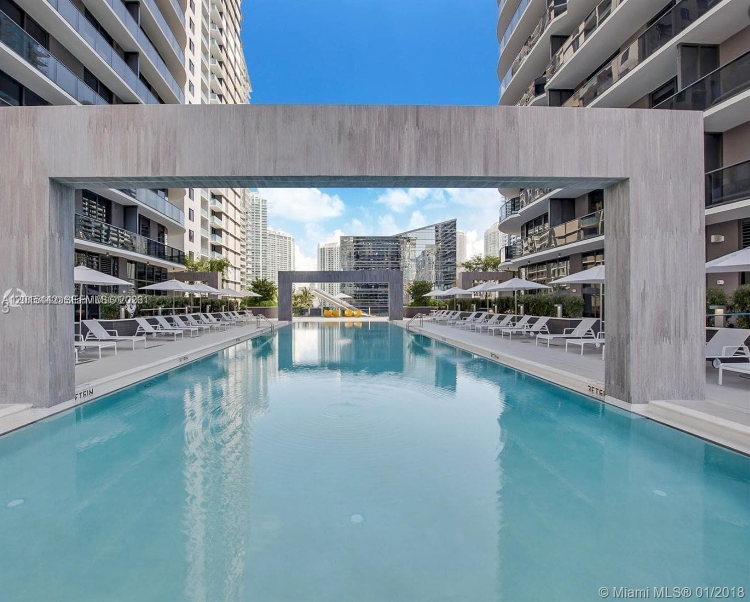 45 SW 9th St # 1007, Miami FL 33130 — 26