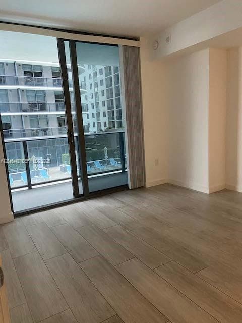 45 SW 9th St # 1007, Miami FL 33130 — 7