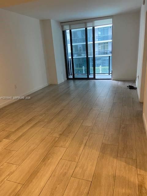 45 SW 9th St # 1007, Miami FL 33130 — 8