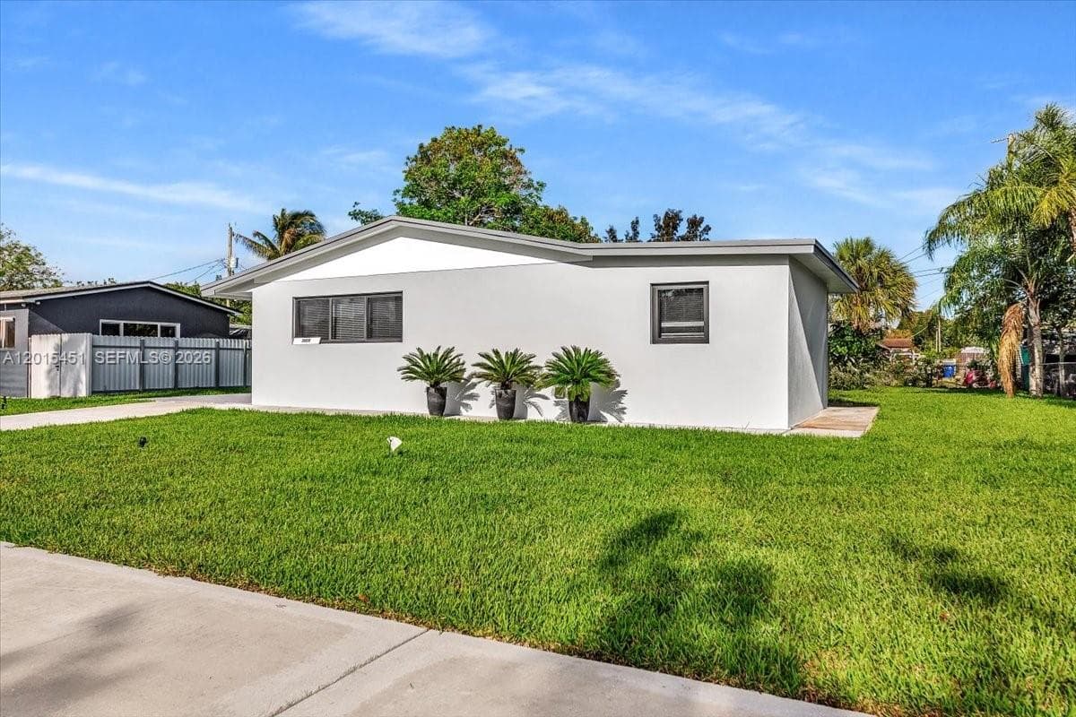 20930 NW 30th Ct, Miami Gardens FL 33056 — 7