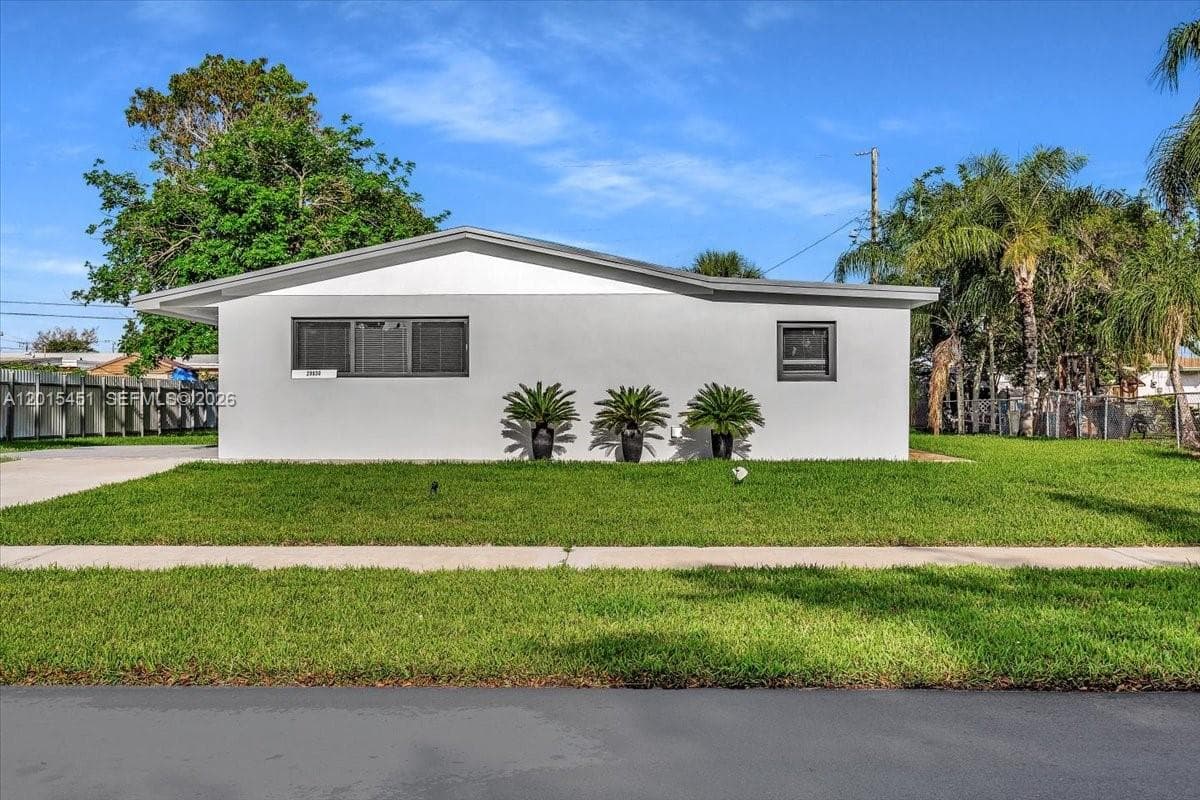 20930 NW 30th Ct, Miami Gardens FL 33056 — 3