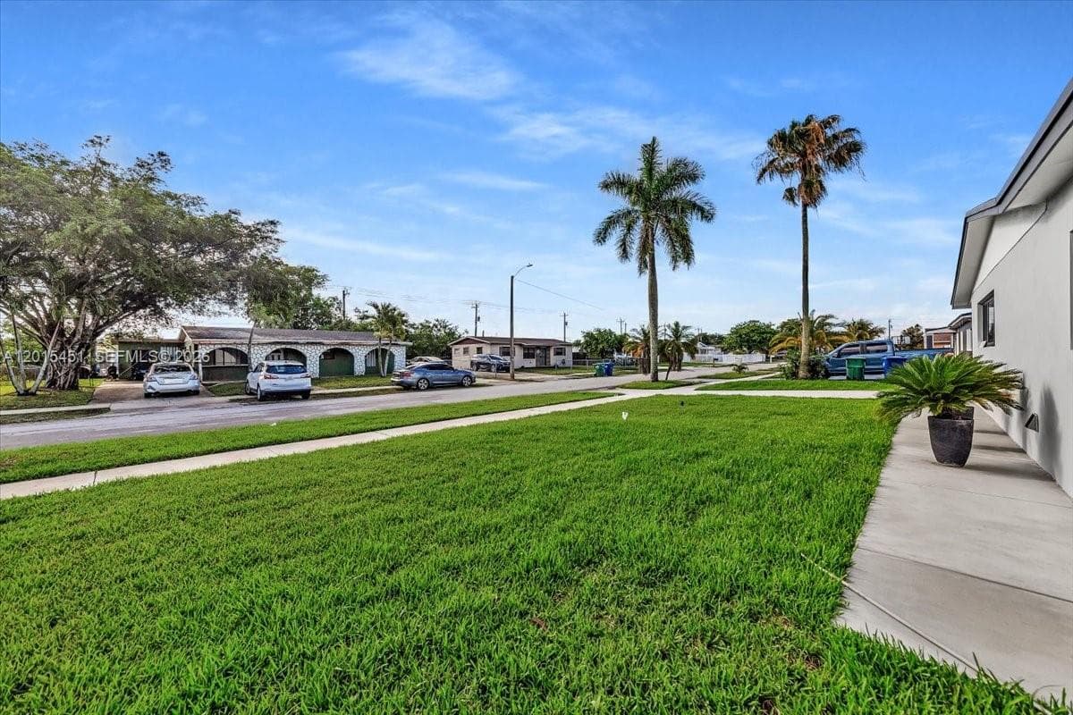 20930 NW 30th Ct, Miami Gardens FL 33056 — 11
