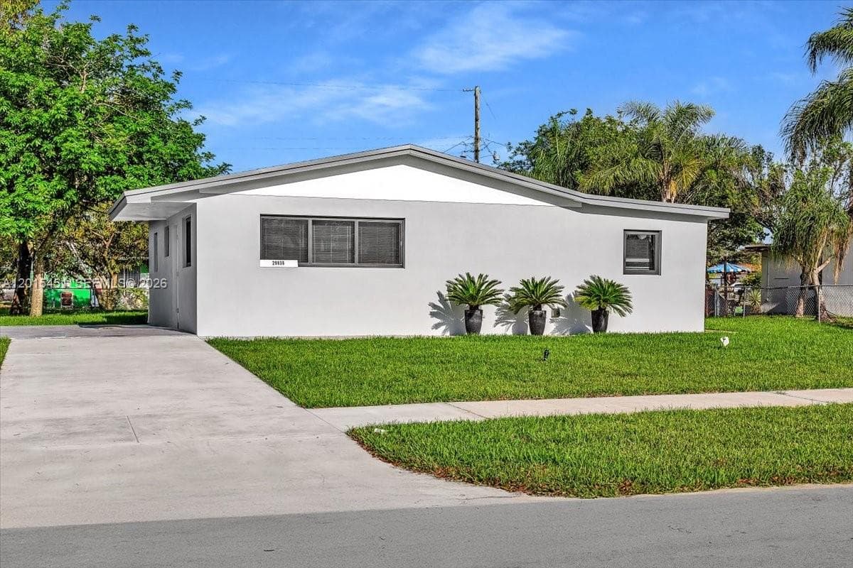 20930 NW 30th Ct, Miami Gardens FL 33056 — 4