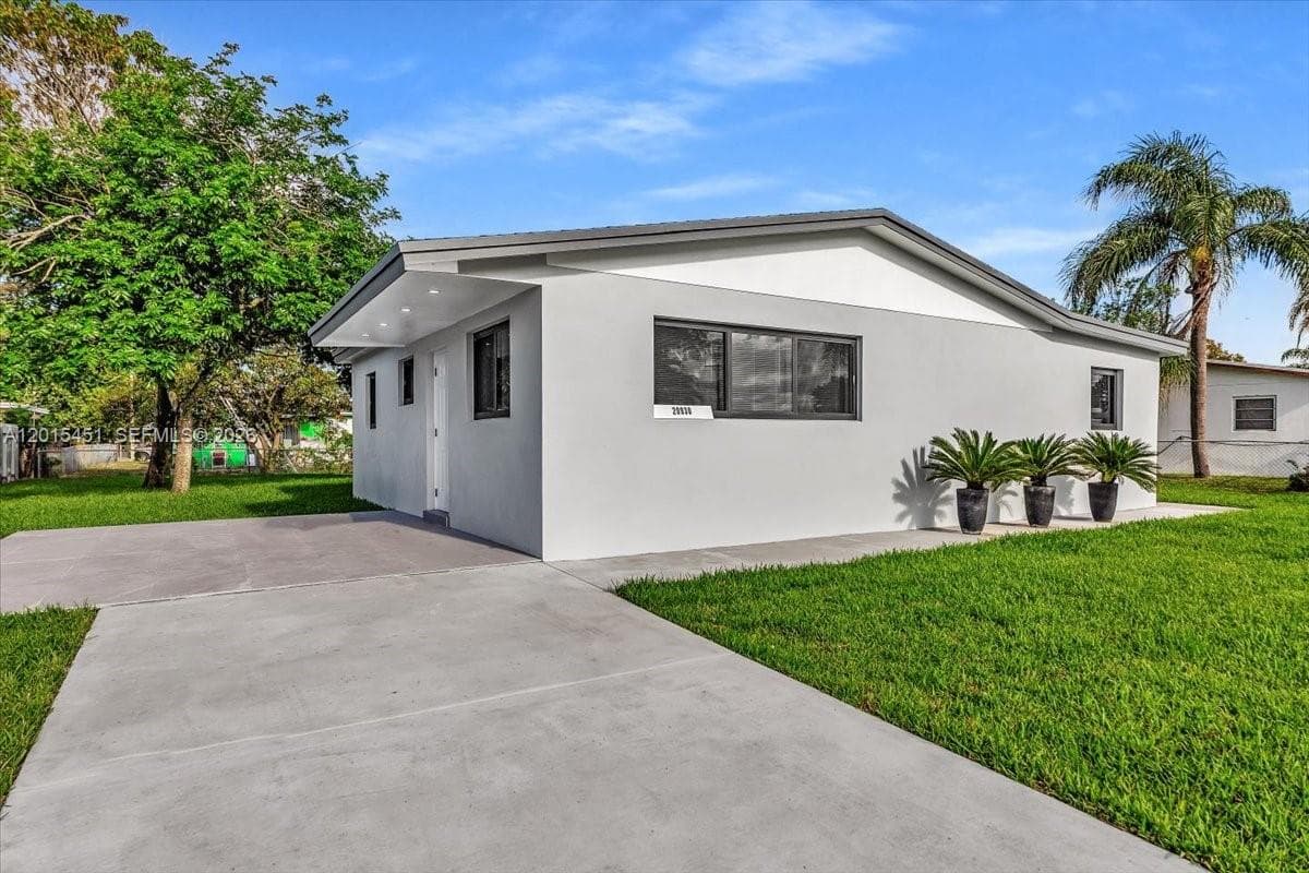 20930 NW 30th Ct, Miami Gardens FL 33056 — 8
