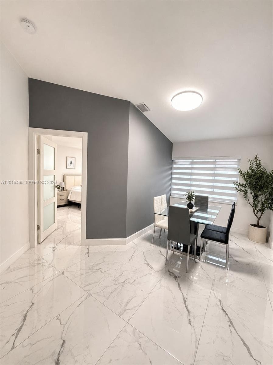 15046 SW 148th Pl, Miami FL 33196 — 17