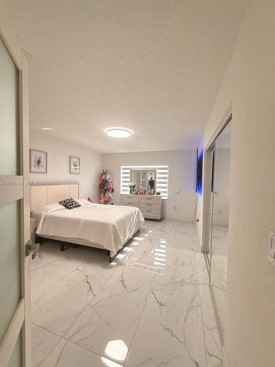 15046 SW 148th Pl, Miami FL 33196 — 20