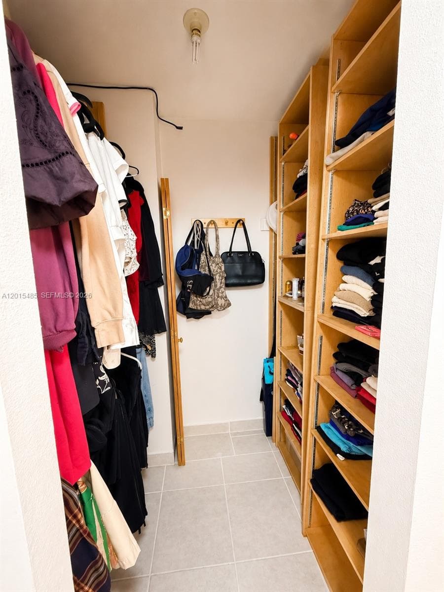 3375 N Country Club Dr # 407, Aventura FL 33180 — 9