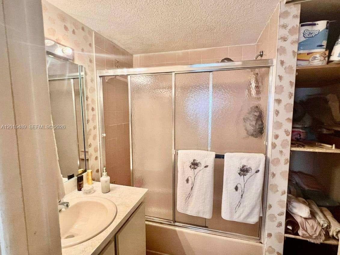 1460 N 43rd Pl # 106, Hialeah FL 33012 — 15