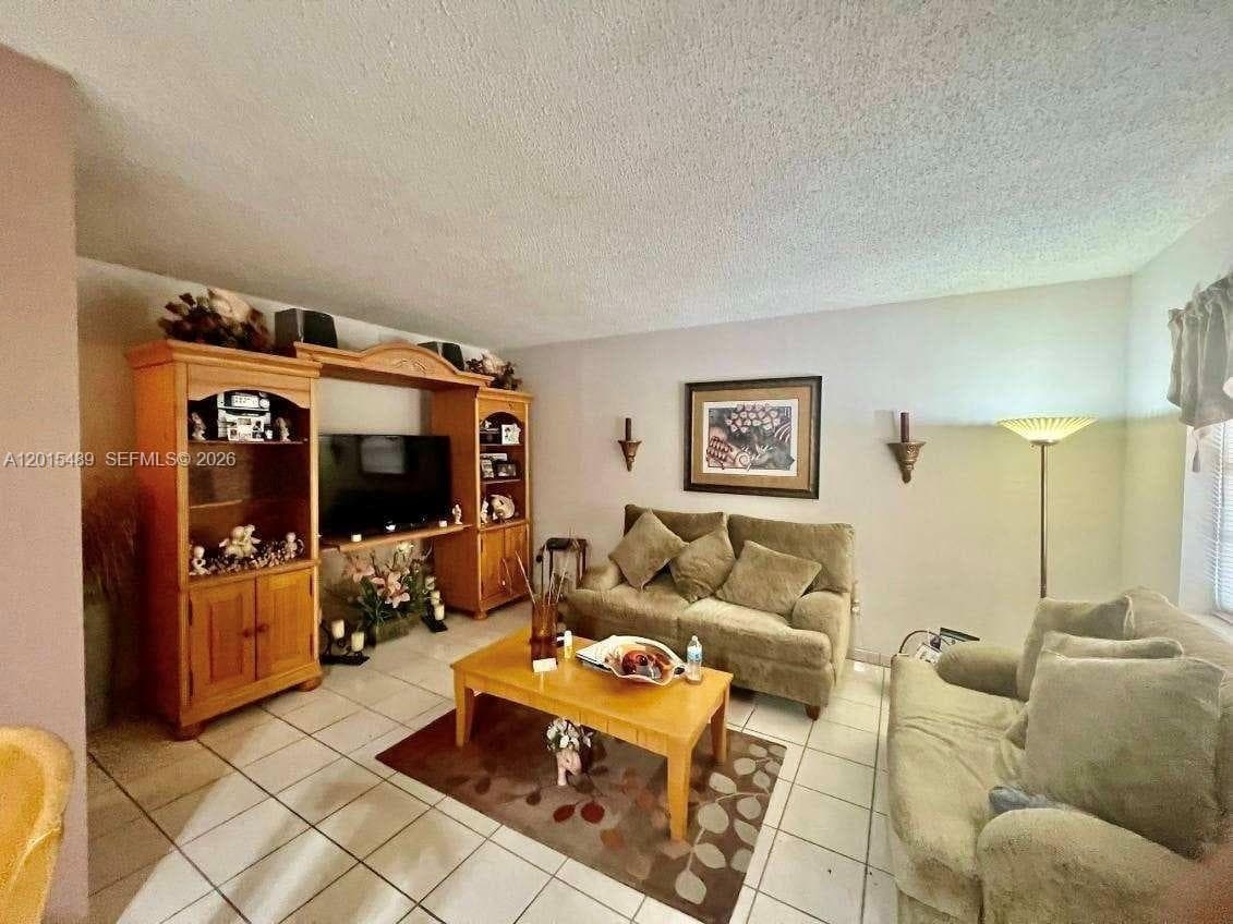 1460 N 43rd Pl # 106, Hialeah FL 33012 — 11
