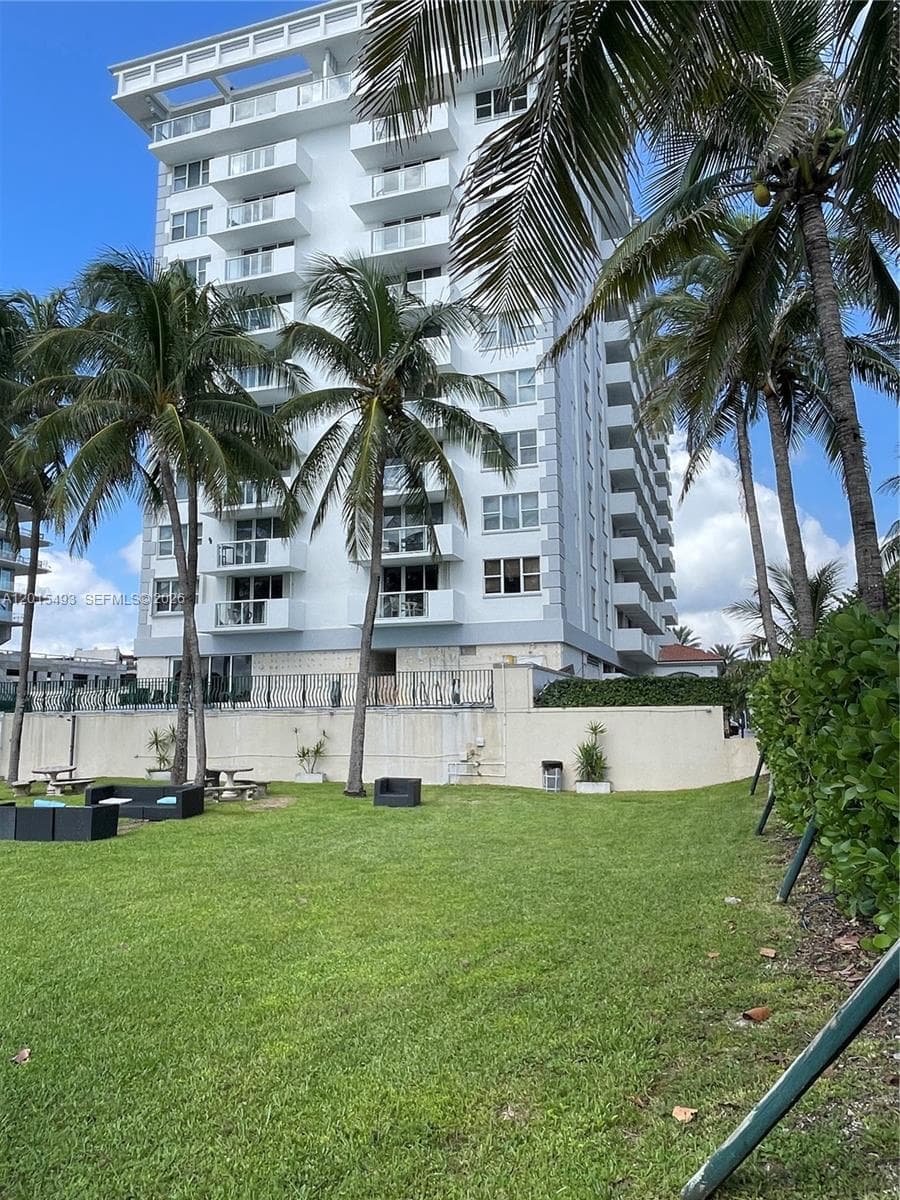 9195 Collins Ave # 1012, Surfside FL 33154 — 19