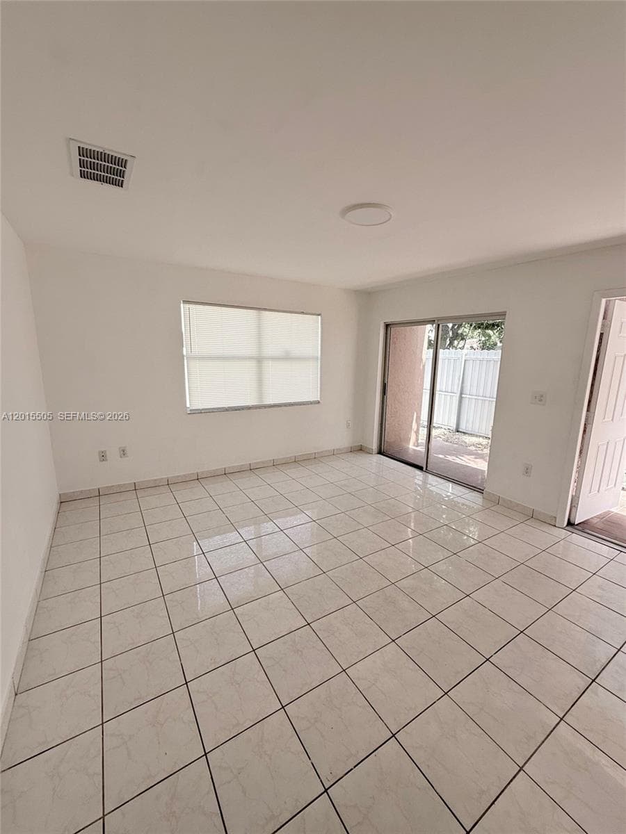 2645 SW 28th Ct # 2647, Miami FL 33133 — 3