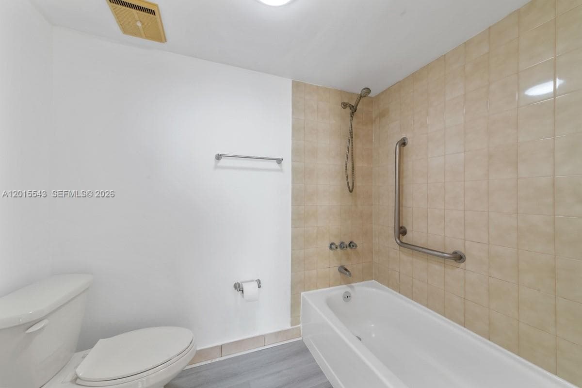 11715 SW 18th St # 410, Miami FL 33175 — 13