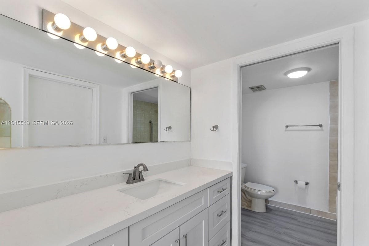 11715 SW 18th St # 410, Miami FL 33175 — 12
