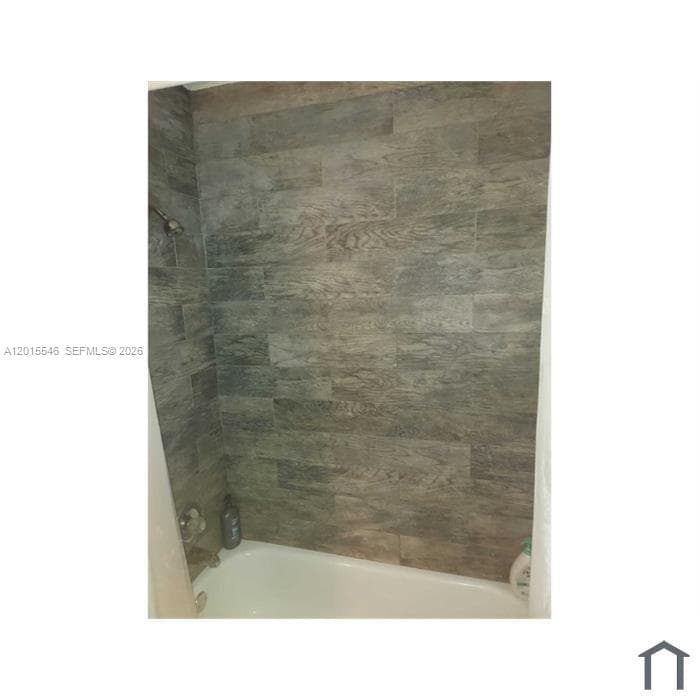 207 NE 141st St # 4, Miami FL 33161 — 3
