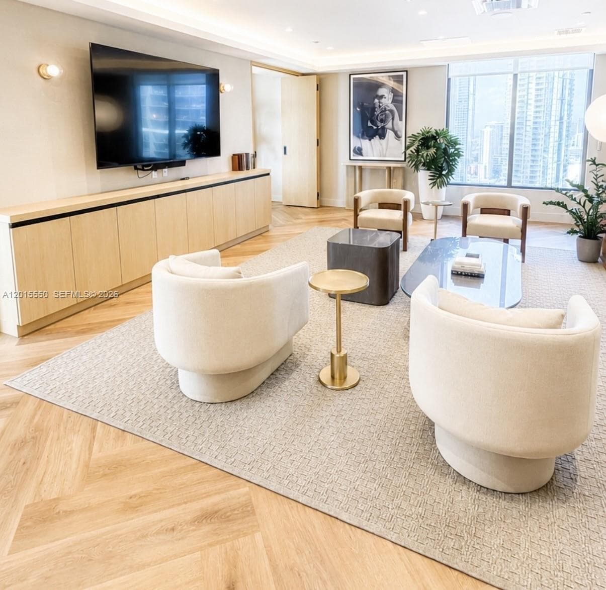 121 NE 5th St # 2705, Miami FL 33132 — 14