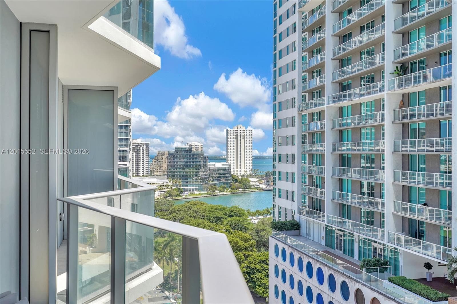 77 SE 5th st # 1511, Miami FL 33131 — 19
