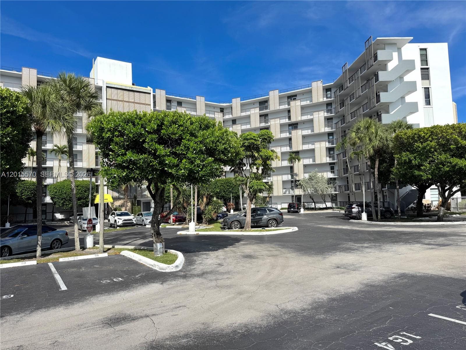 20400 W Country Club Dr # 209, Aventura FL 33180 — 23