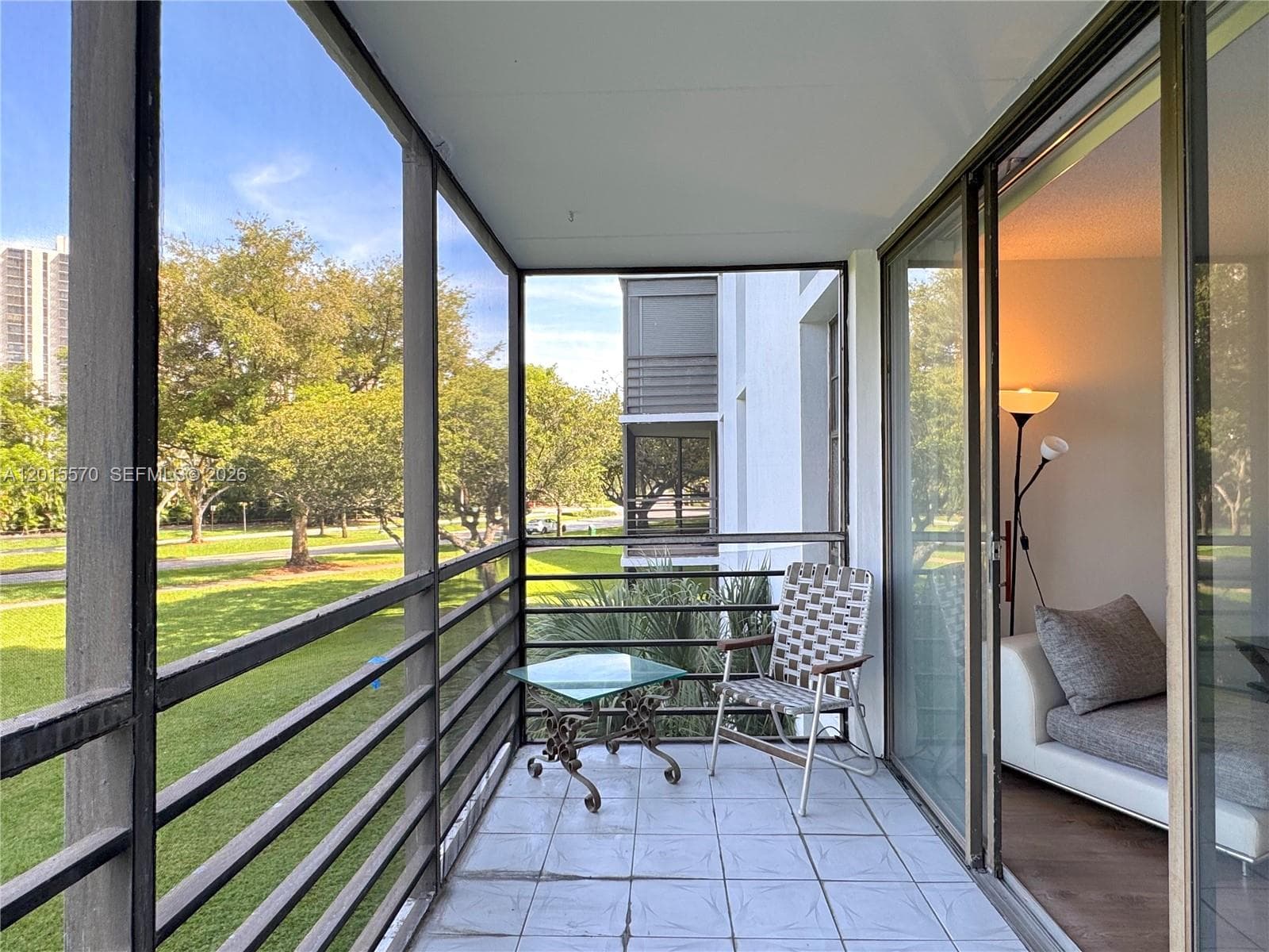 20400 W Country Club Dr # 209, Aventura FL 33180 — 20