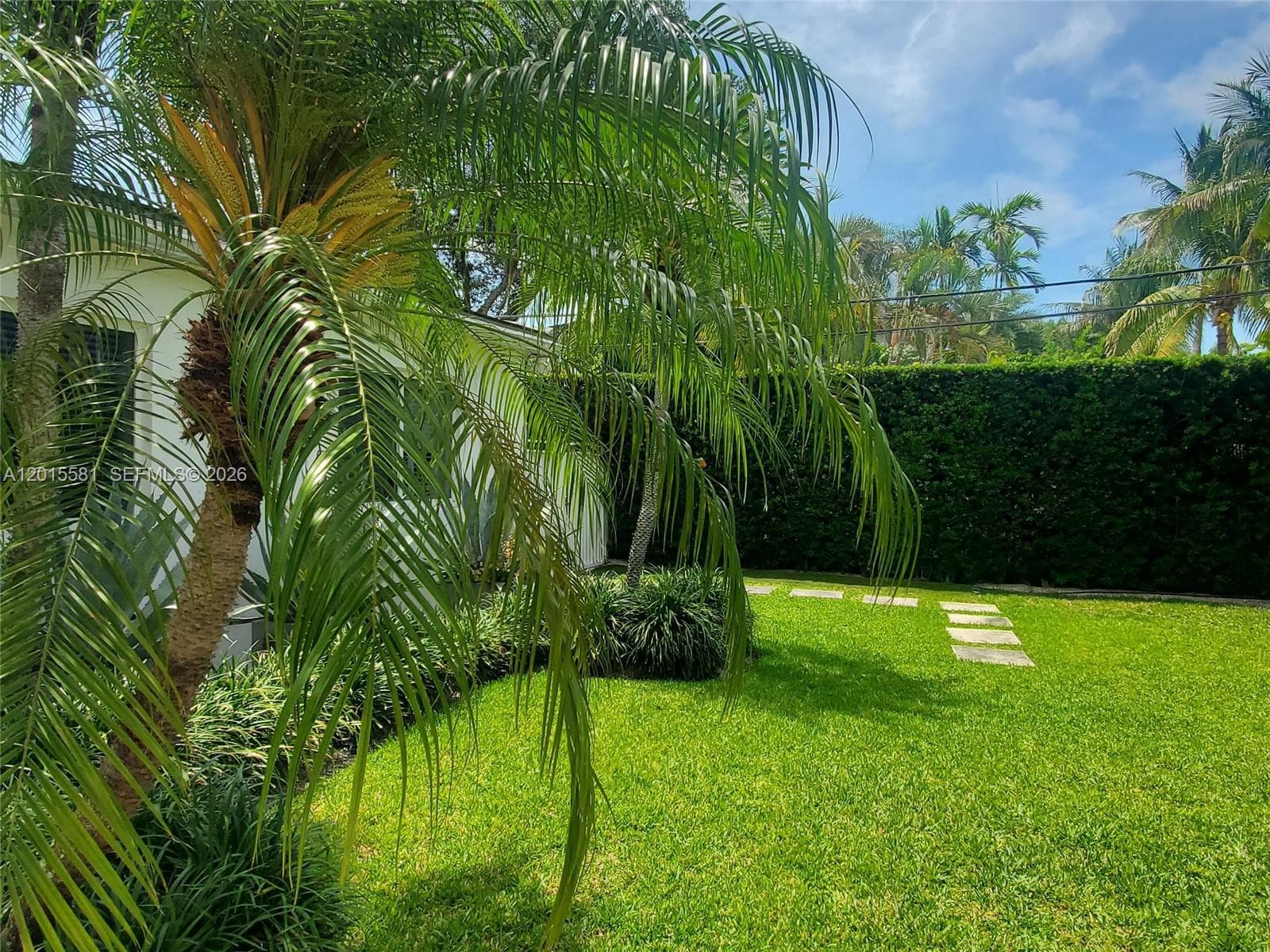 301 Hampton Ln, Key Biscayne FL 33149 — 33