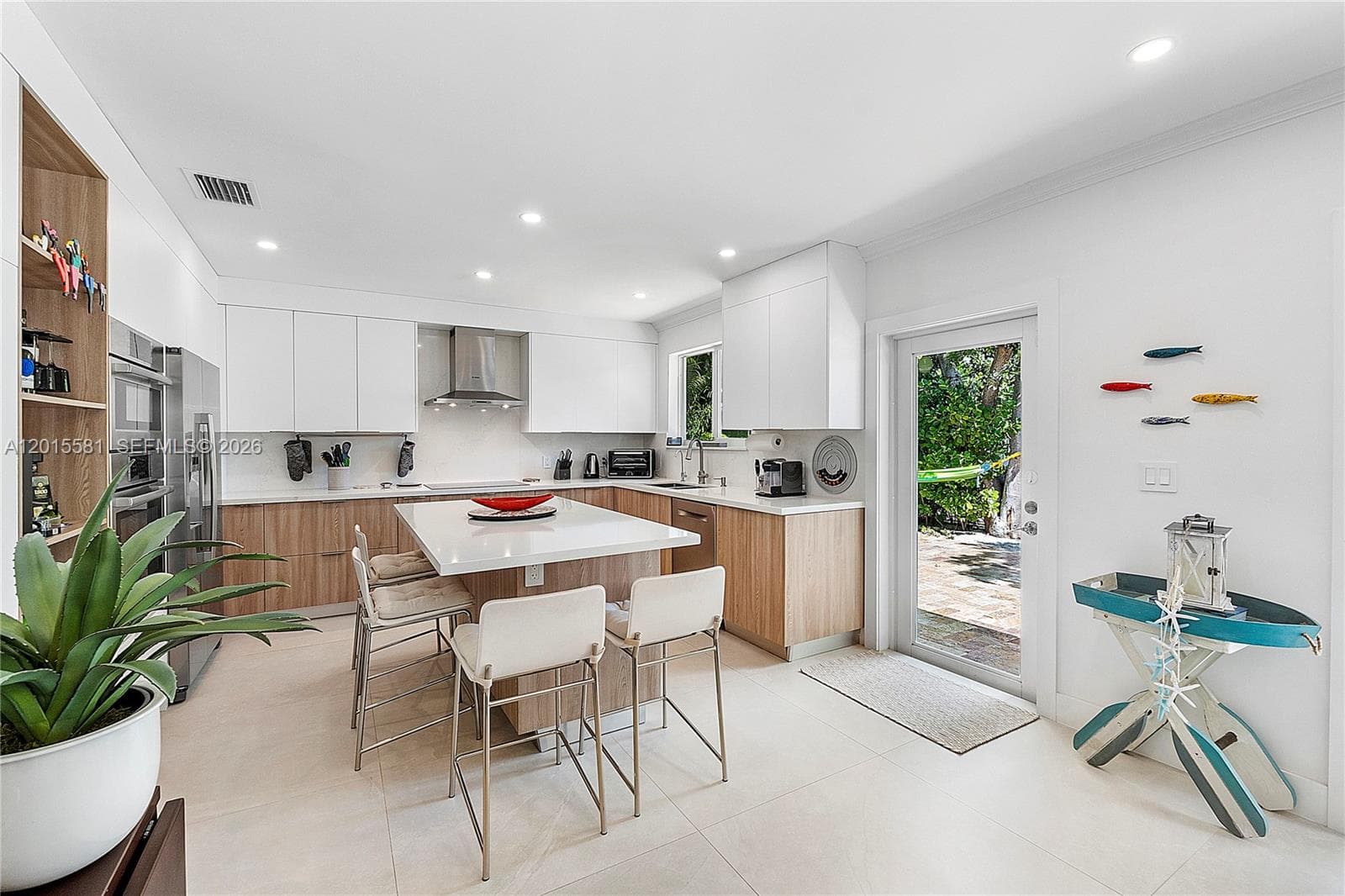301 Hampton Ln, Key Biscayne FL 33149 — 18