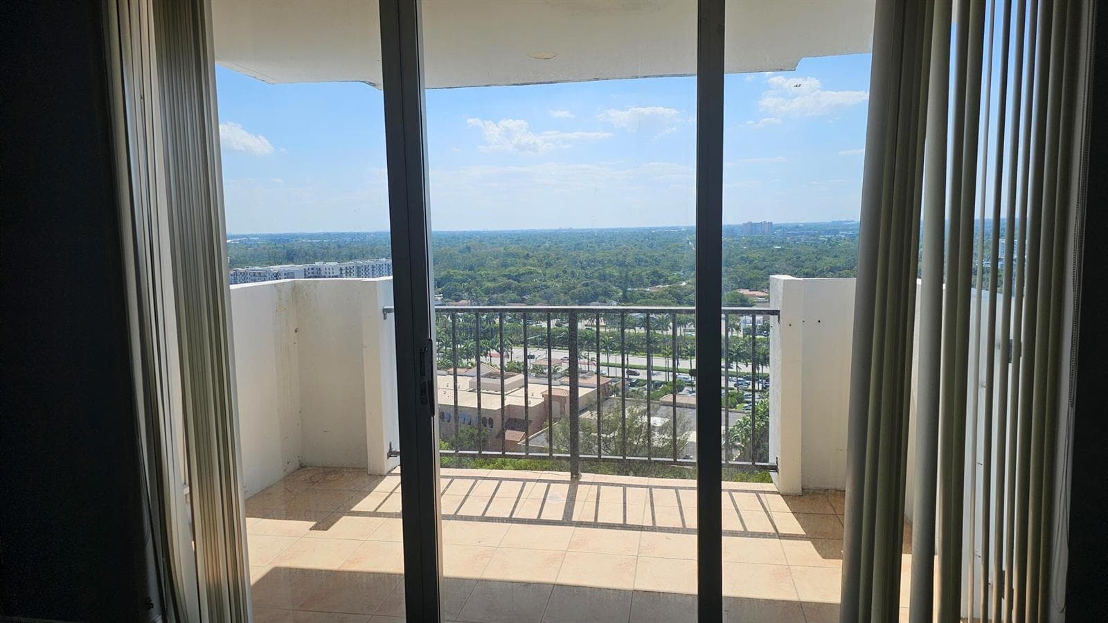 2780 NE 183rd Street # 2101, Aventura FL 33160 — 5