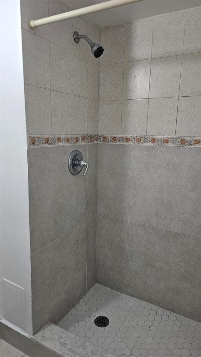 2780 NE 183rd Street # 2101, Aventura FL 33160 — 10
