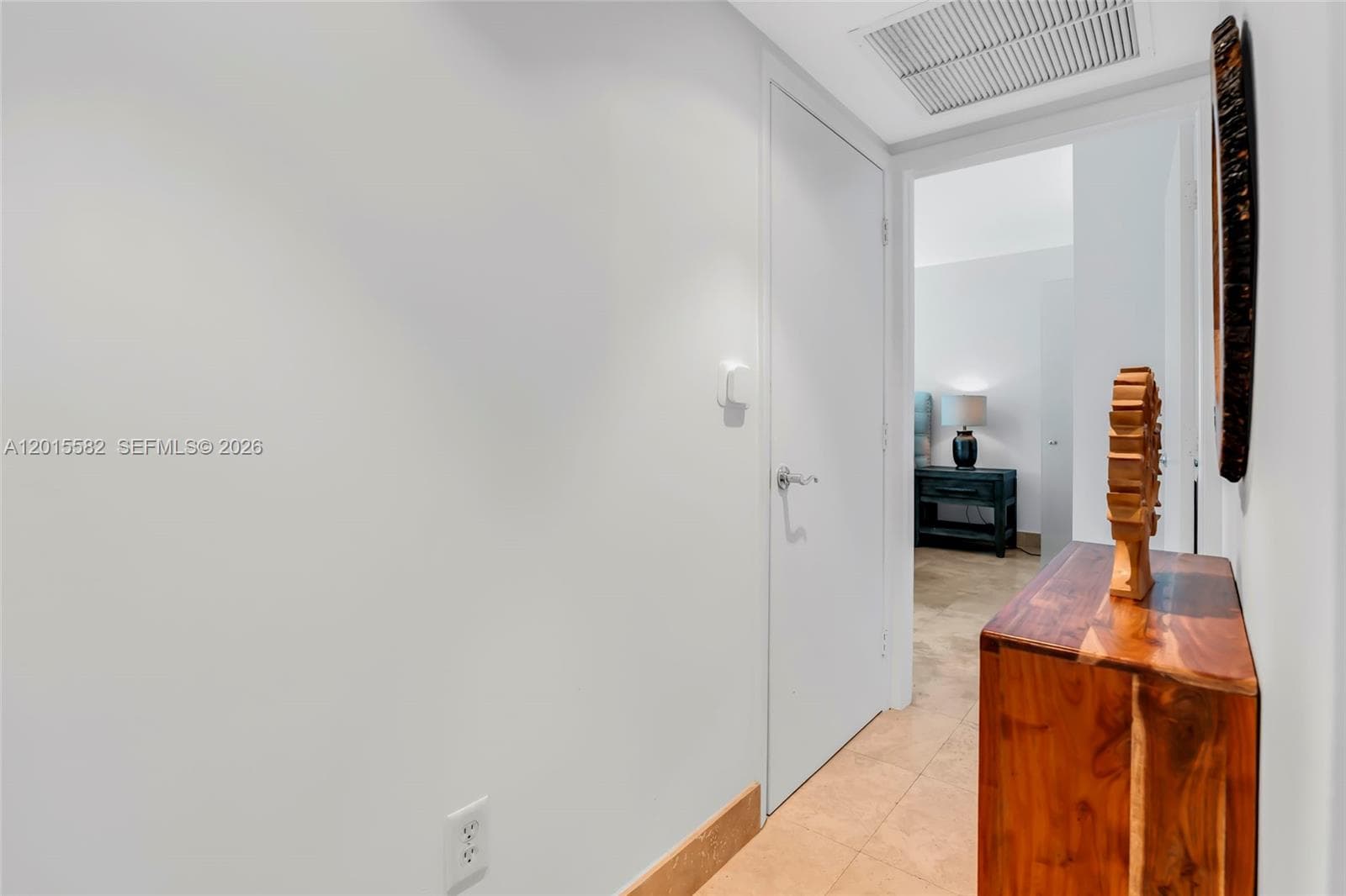 31 SE 5th St # 3010, Miami FL 33131 — 23