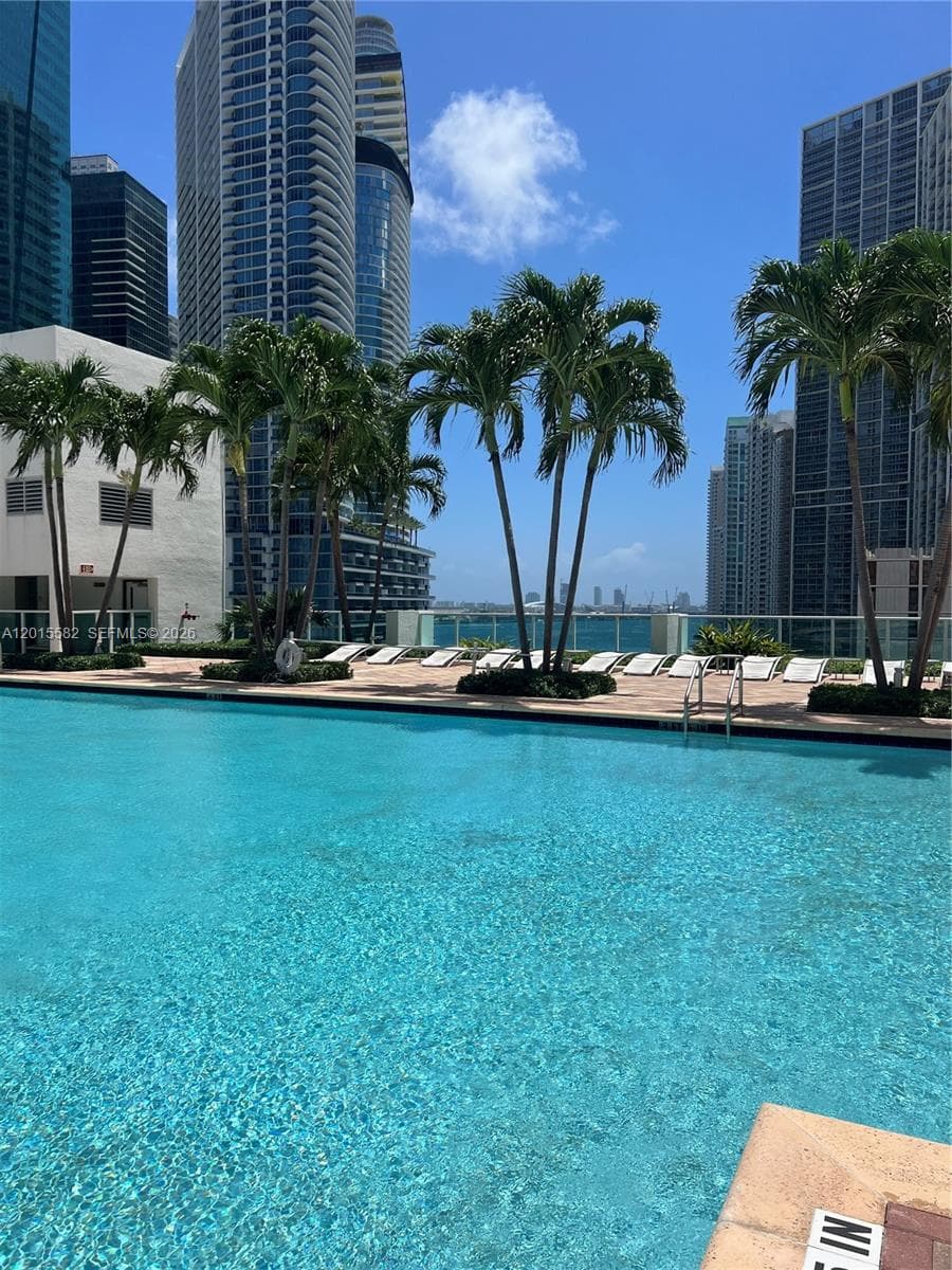 31 SE 5th St # 3010, Miami FL 33131 — 63