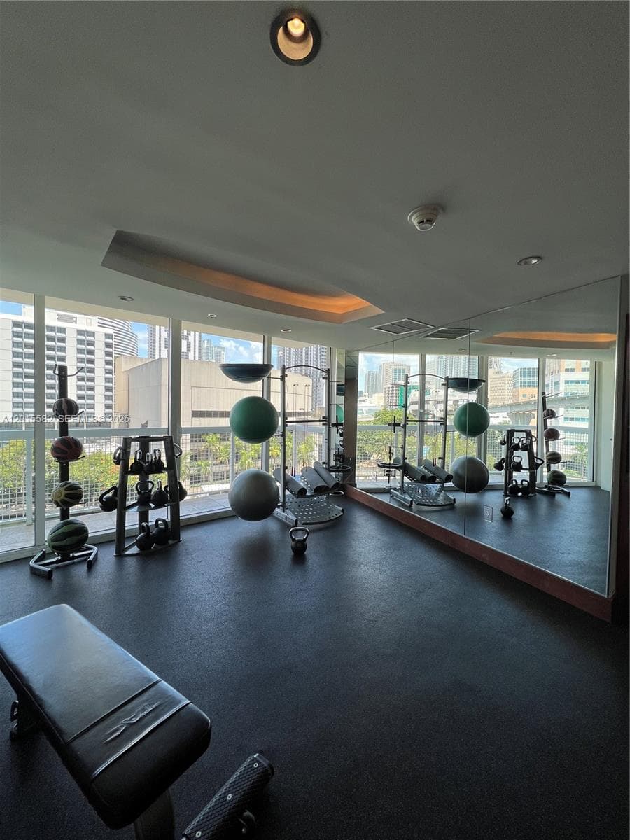 31 SE 5th St # 3010, Miami FL 33131 — 55