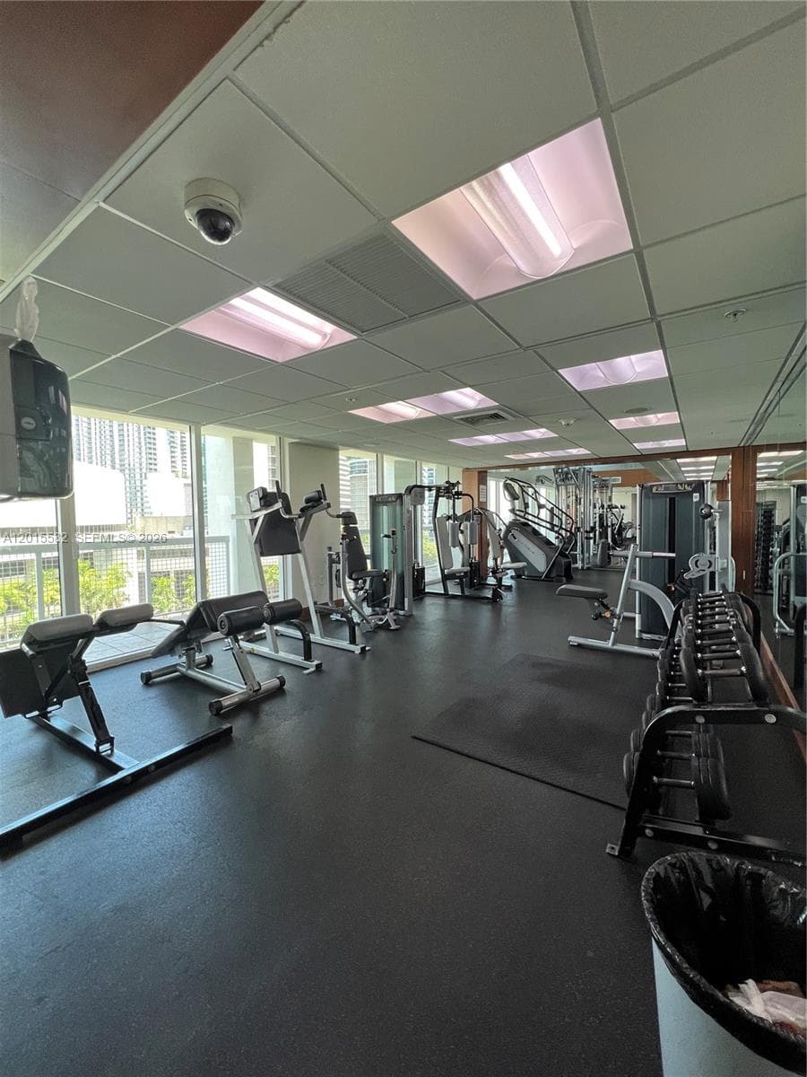 31 SE 5th St # 3010, Miami FL 33131 — 54