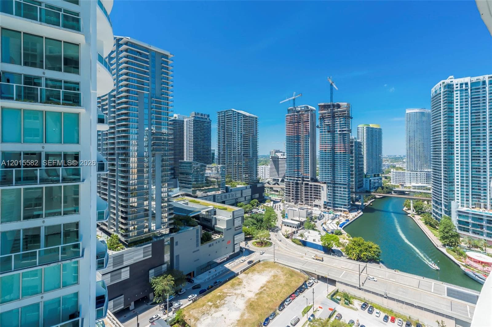 31 SE 5th St # 3010, Miami FL 33131 — 37