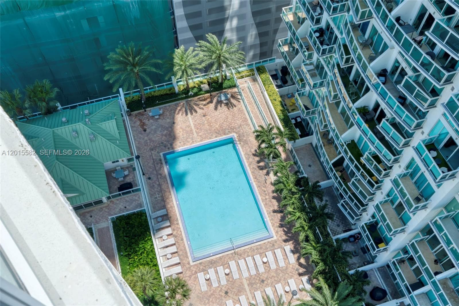 31 SE 5th St # 3010, Miami FL 33131 — 31
