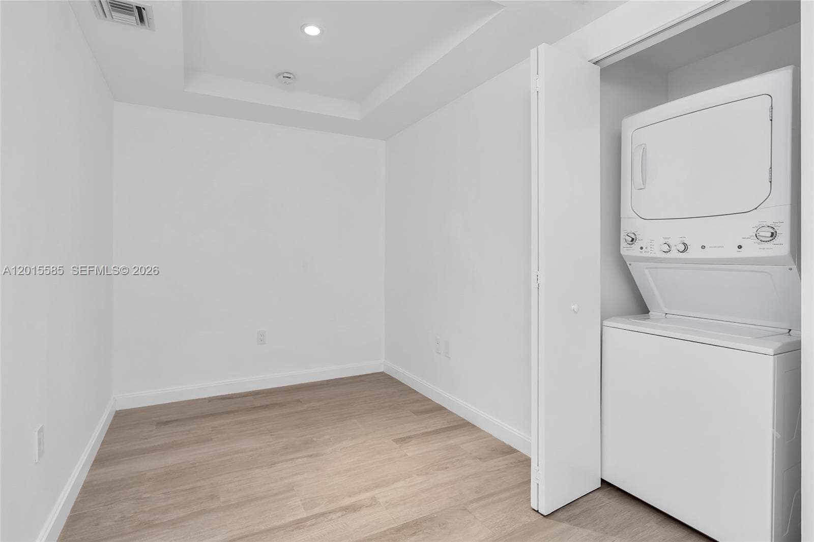 45 SW 9th St # 3502, Miami FL 33130 — 27