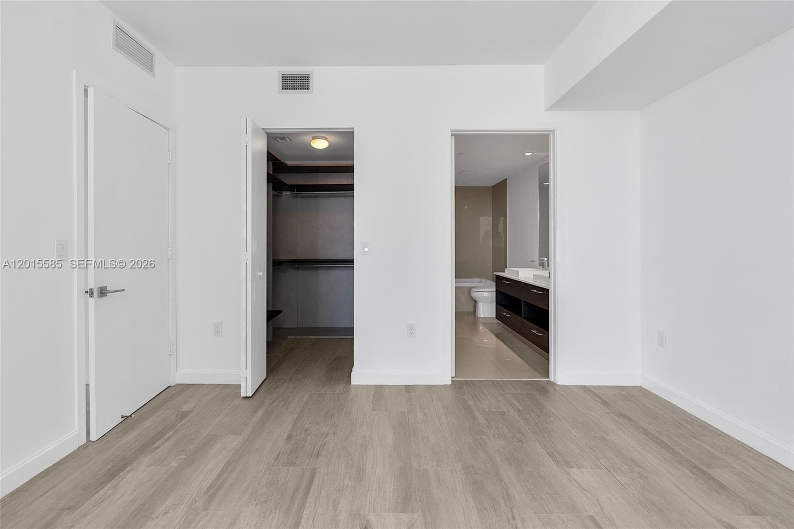 45 SW 9th St # 3502, Miami FL 33130 — 20