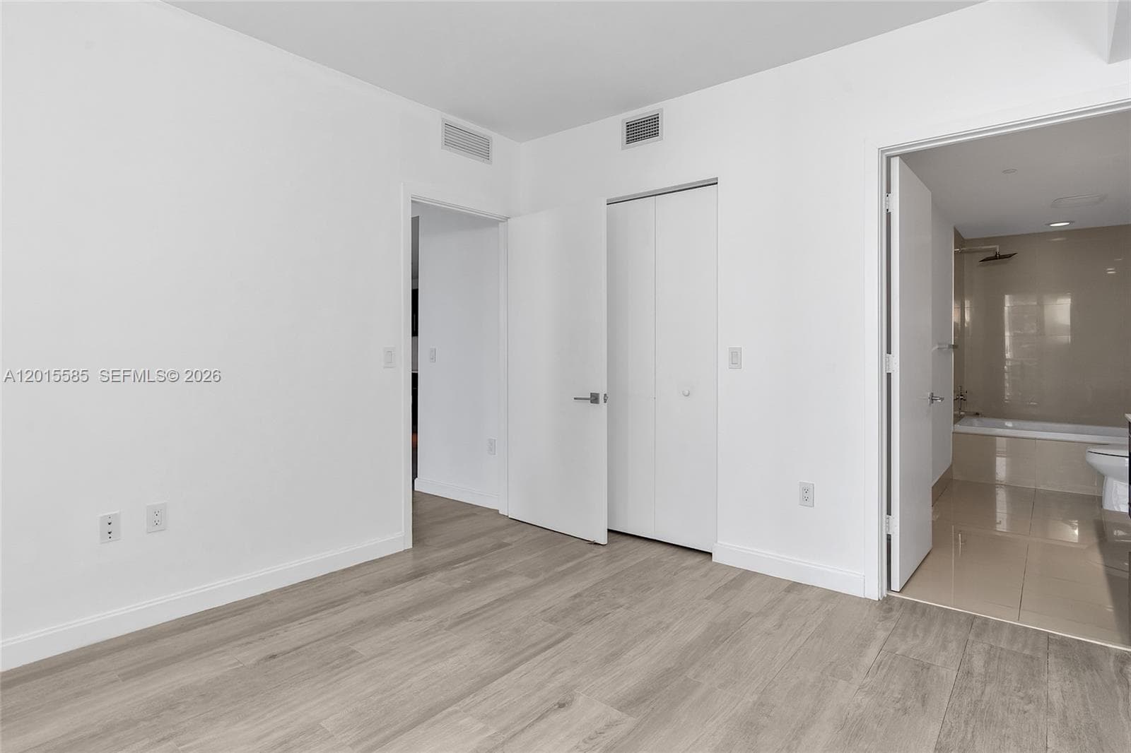 45 SW 9th St # 3502, Miami FL 33130 — 19