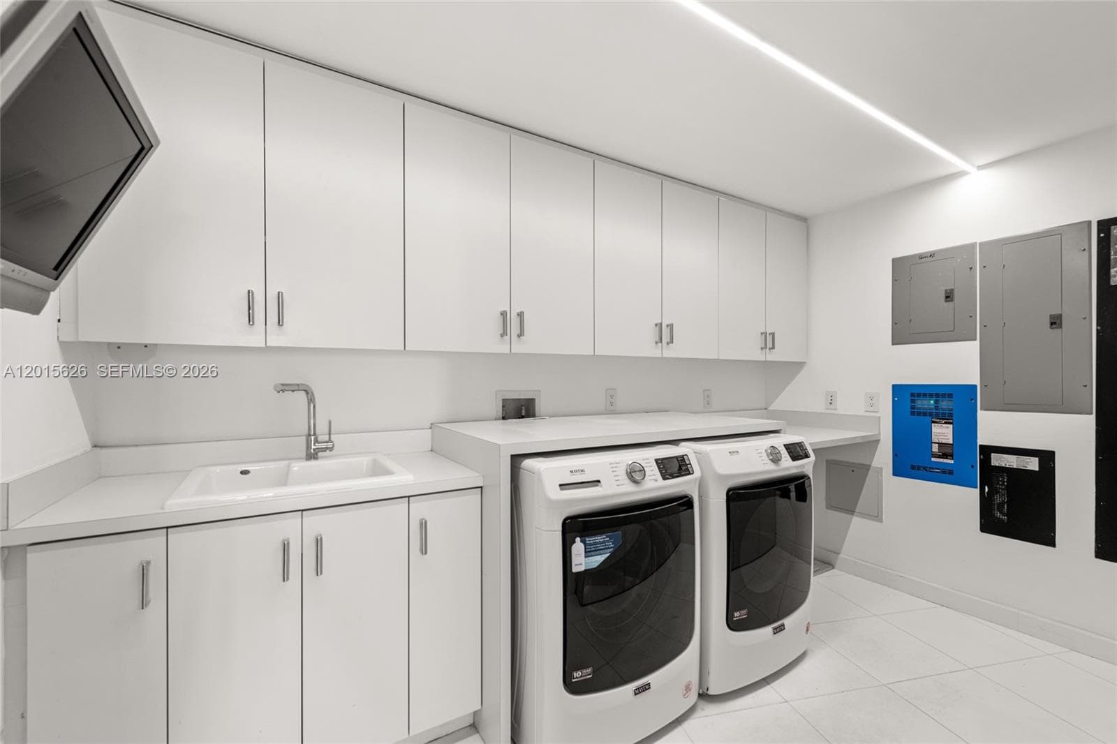 5255 Collins Ave, Miami Beach FL 33140 — 16