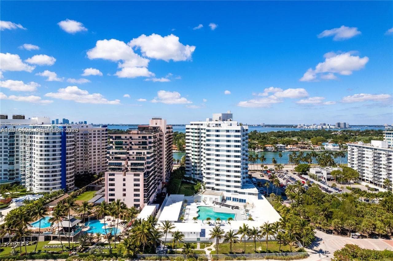 5255 Collins Ave, Miami Beach FL 33140 — 36