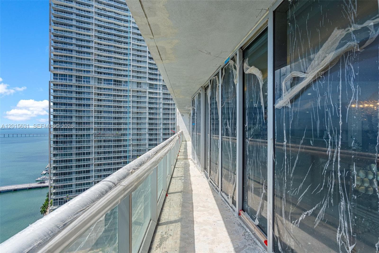 465 Brickell Ave # 3301, Miami FL 33131 — 33